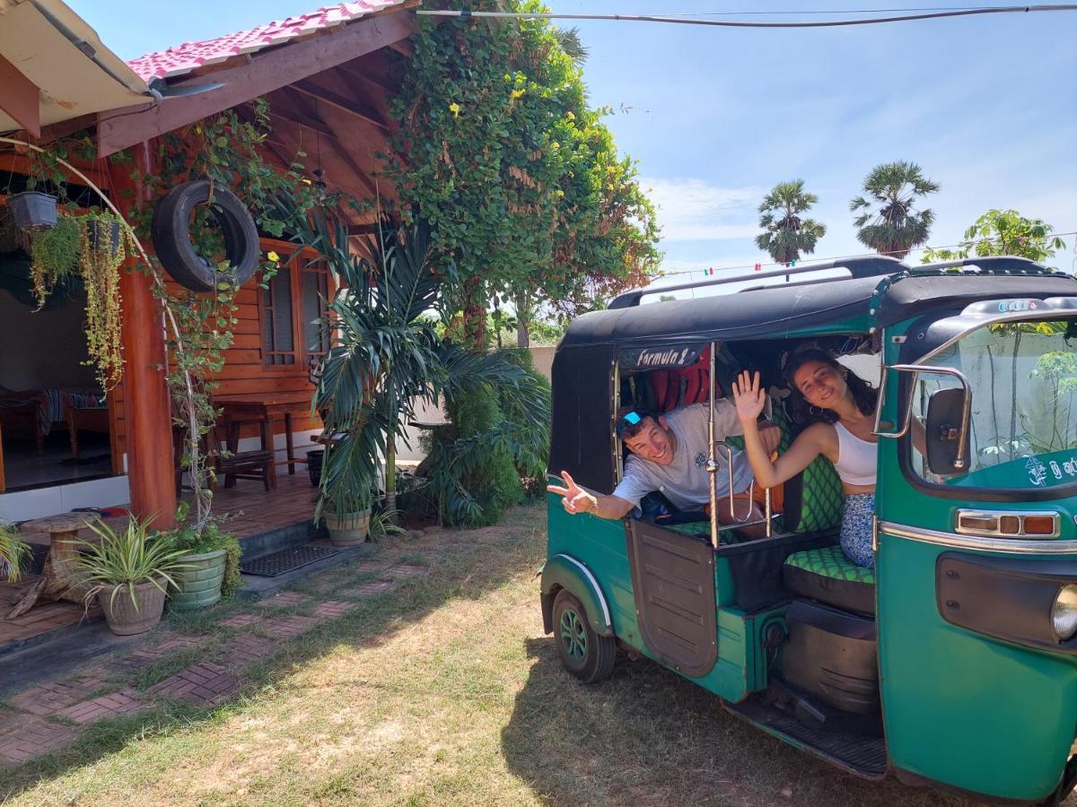 Dot Bey Beach Cabana Trincomalee Esterno foto